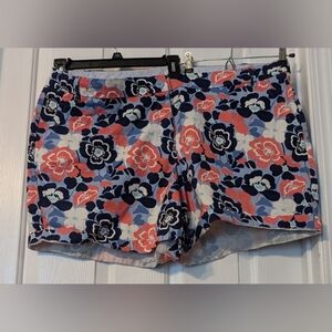 Crown and Ivy Caroline floral shorts Sz: 24W